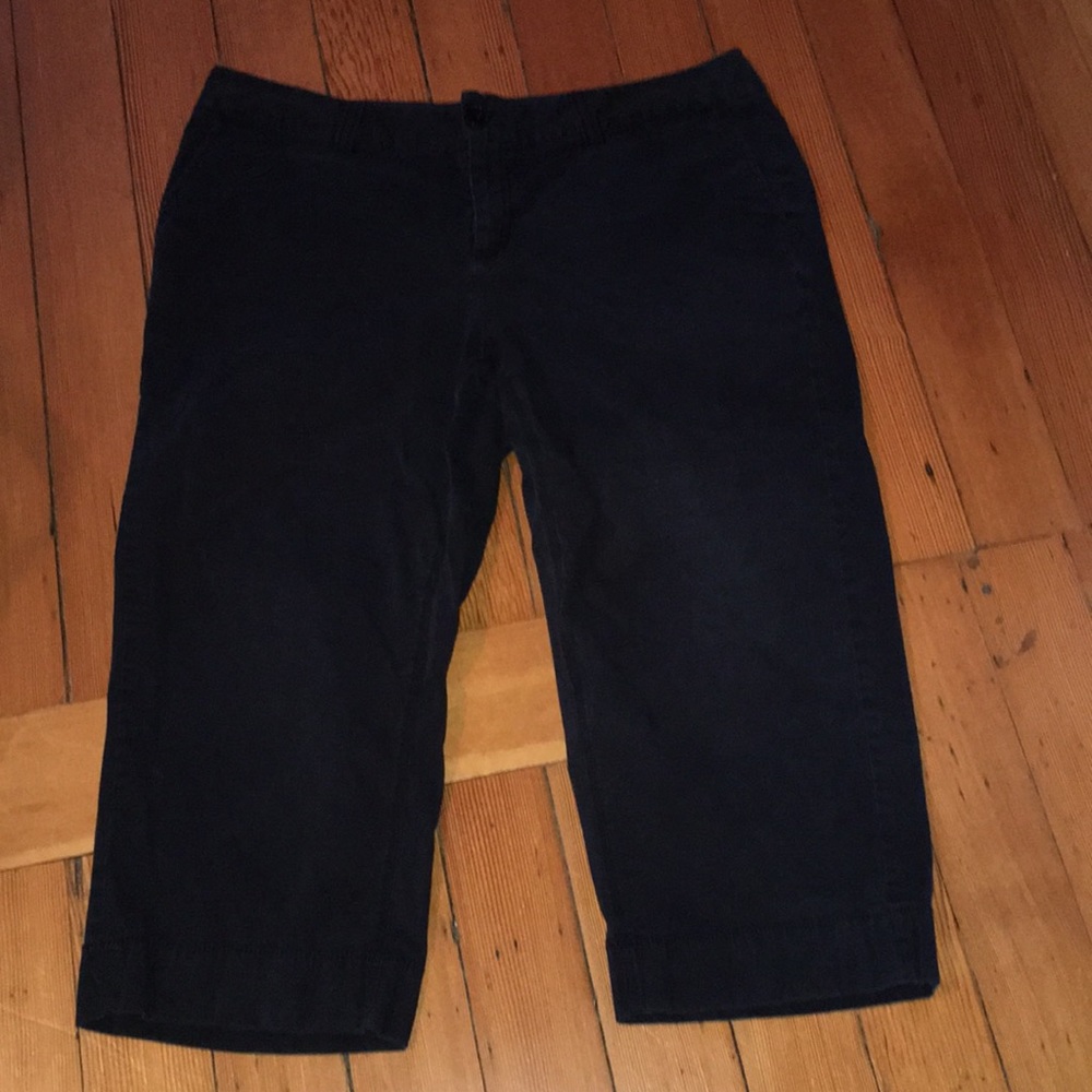16w black capris by Caslon